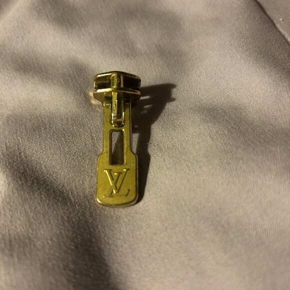 Louis Vuitton Gold Zipper Pull & Slide Replacement - Picture 11 of 11